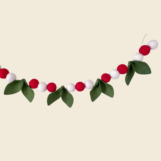 Christmas Leaves Felt Garland
