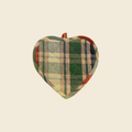 Plaid Heart-Shaped Pot Holder