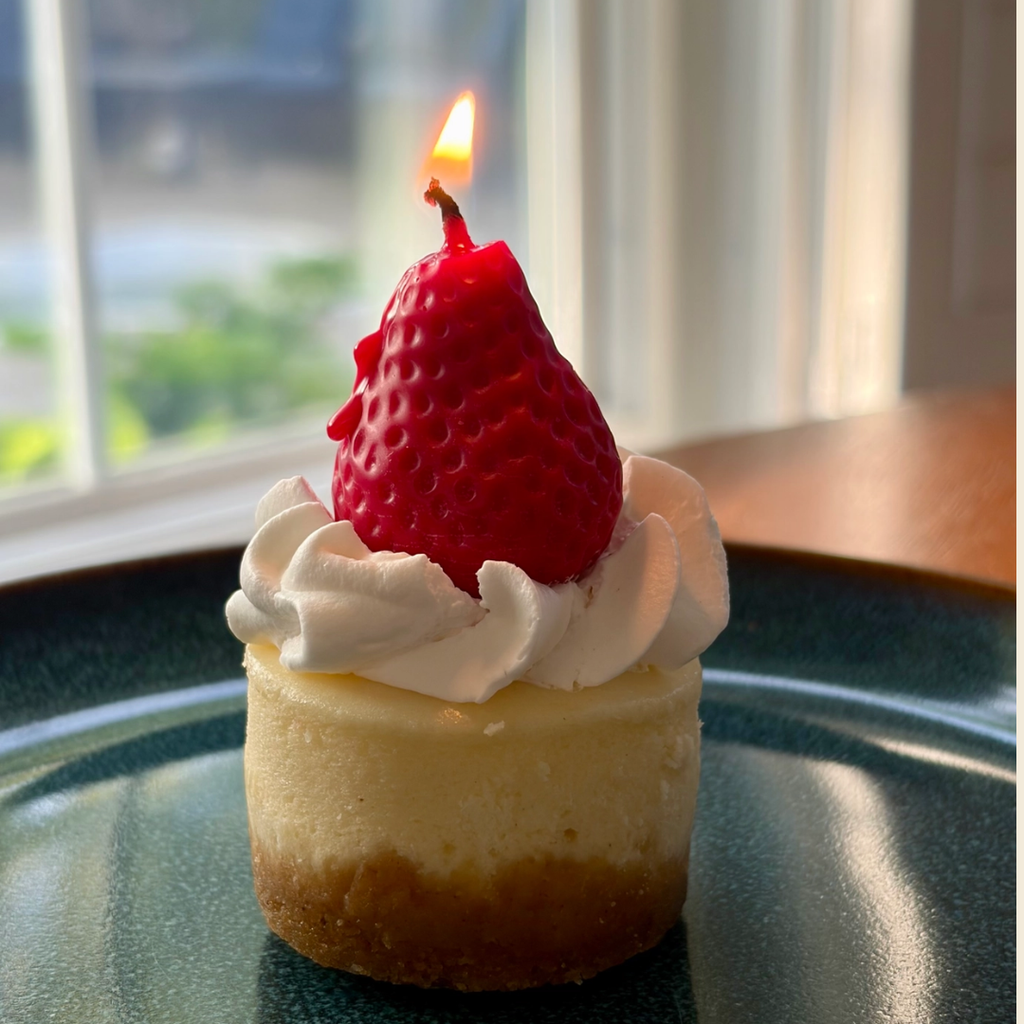 Strawberry Birthday Candles (x10)