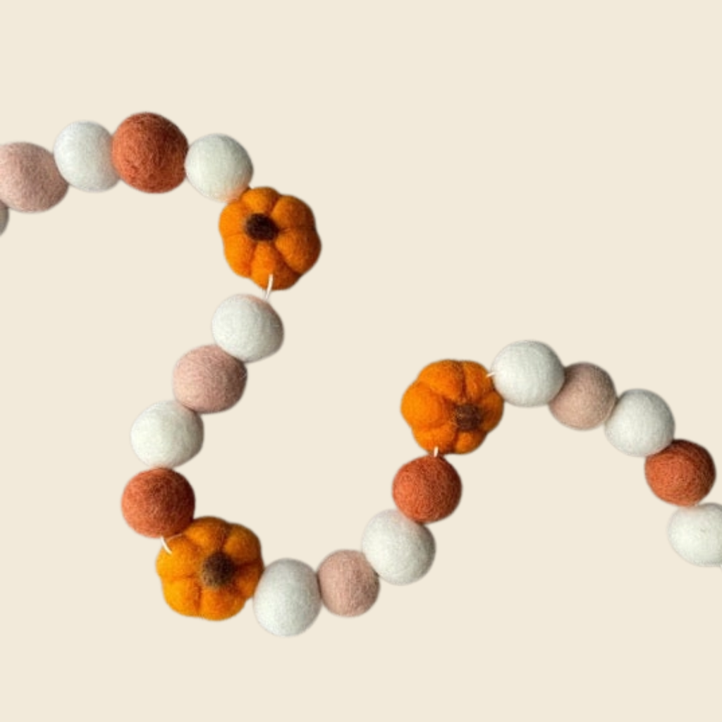 Pumpkin Felt Garland