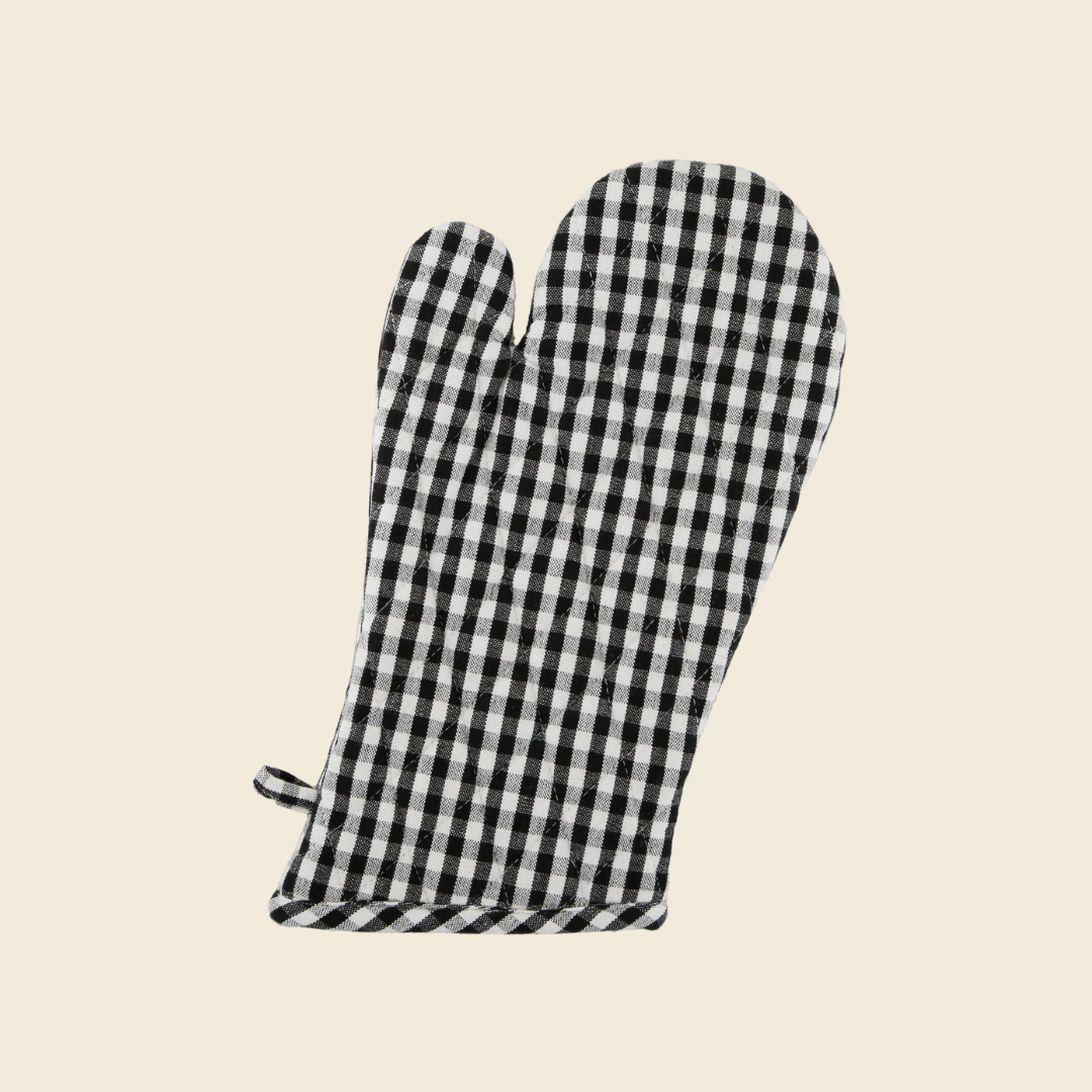 Buffalo Black Check Oven Mits